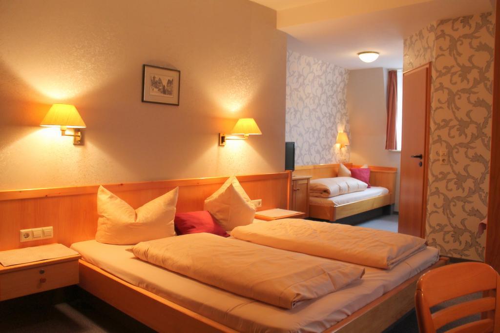 Schwarzes Lamm Hotel โรเทนบวร์ก อ็อบ แดร์เทาเบอร์ ห้อง รูปภาพ