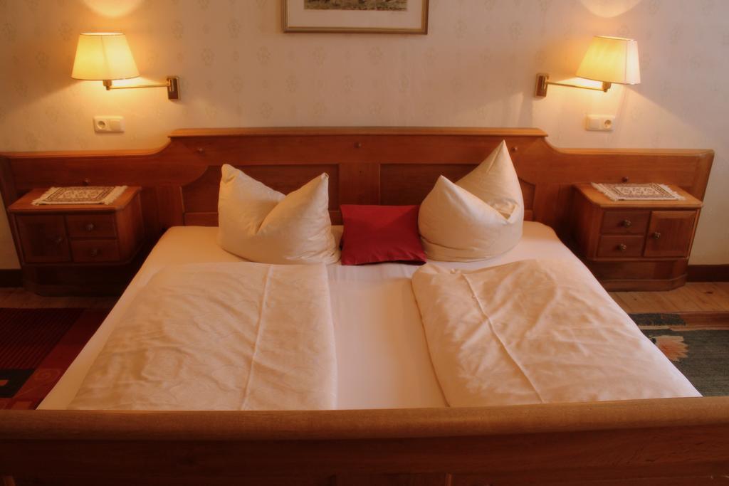 Schwarzes Lamm Hotel โรเทนบวร์ก อ็อบ แดร์เทาเบอร์ ห้อง รูปภาพ