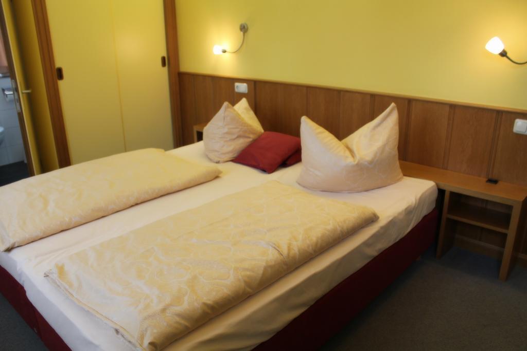 Schwarzes Lamm Hotel โรเทนบวร์ก อ็อบ แดร์เทาเบอร์ ภายนอก รูปภาพ