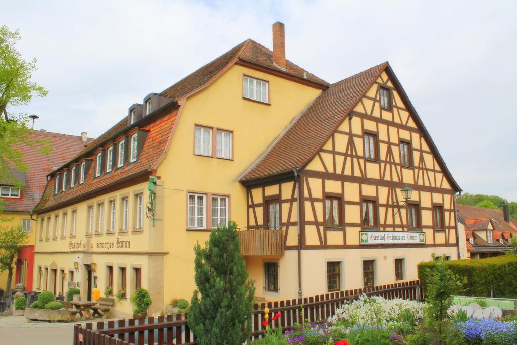 Schwarzes Lamm Hotel โรเทนบวร์ก อ็อบ แดร์เทาเบอร์ ภายนอก รูปภาพ
