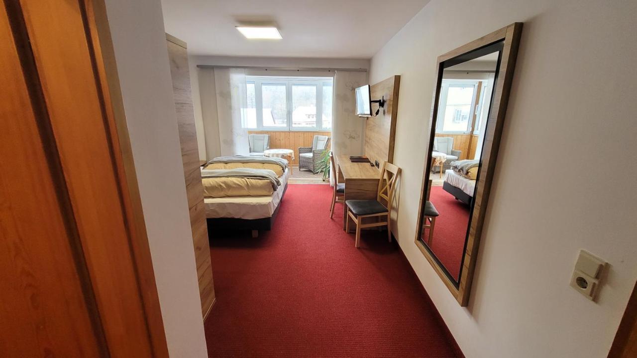 Schwarzes Lamm Hotel โรเทนบวร์ก อ็อบ แดร์เทาเบอร์ ภายนอก รูปภาพ